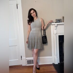 Theory NWT Knit Fit & Flare Dress Small White Black Striped Pleated Luxury